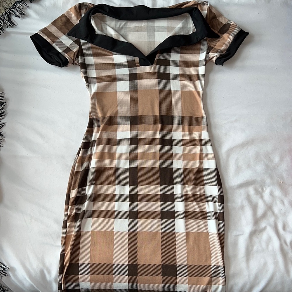 Plaid Brown Short Sleeve Women's Top Dress with Black Trim